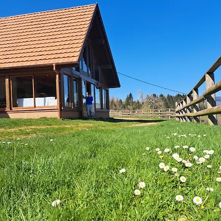Ferme Des Cimes Bed & Breakfast *